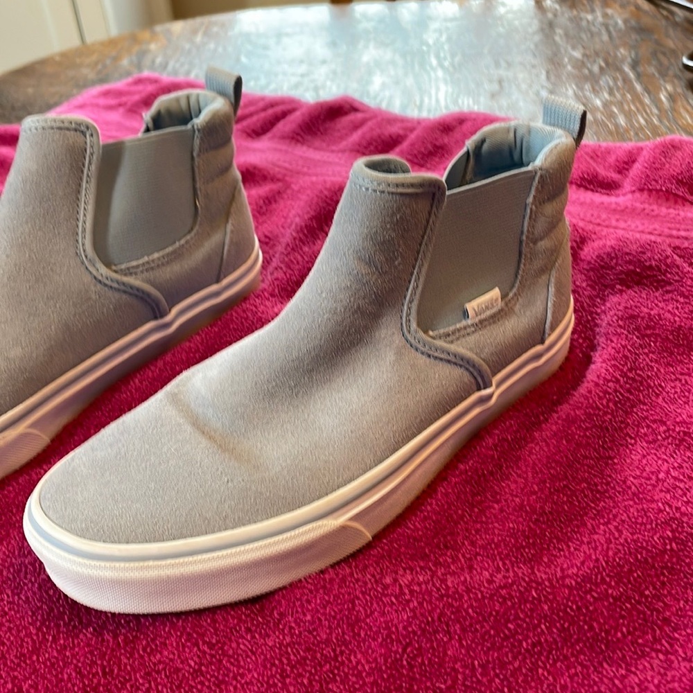 Vans (8 1/2) women’s high top suede shoes